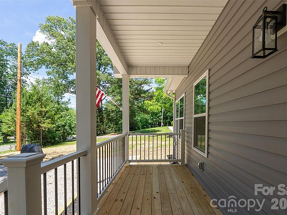 5th image of 7426 Hambright Rd