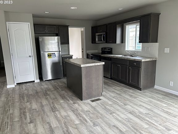 2nd image of 3319 W 10th St