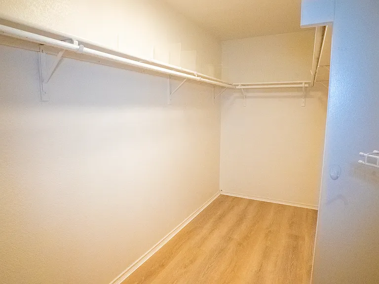 809 Mockingbird Dr — Photo 18