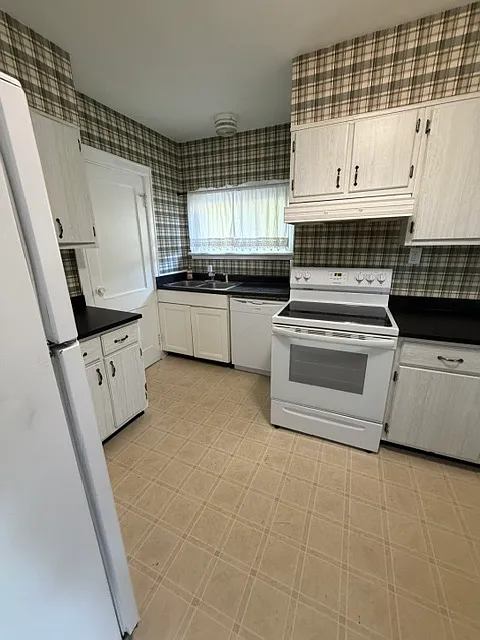 3 bed, 1390 sqft, $1,895 — Photo 4