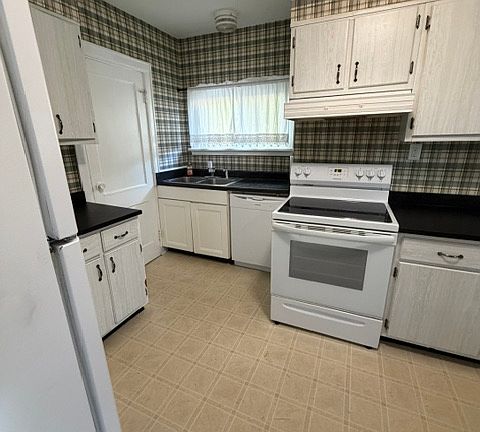 4th image of 8103 Clough Pike