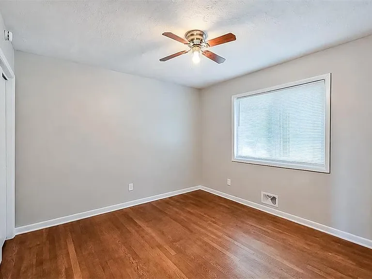 1076 Vonda Ln SW #1076 — Photo 21