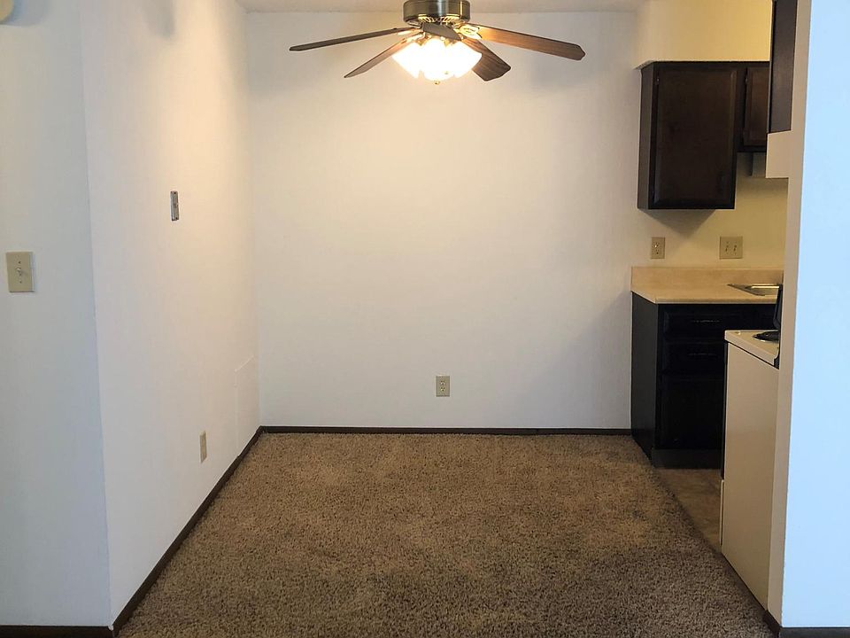 3704 SW 29th St Topeka KS Zillow