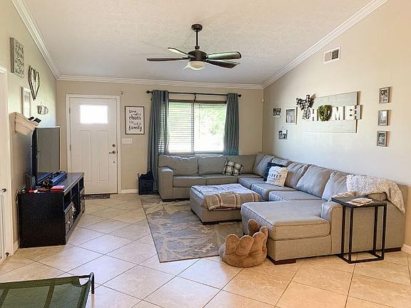 3rd image of 2462 SE Melaleuca Blvd