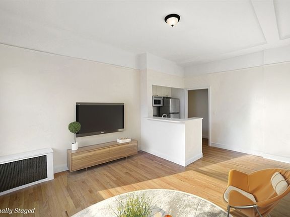 4th image of 57 W 75th St APT 10E
