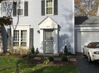 29W445 Hawthorne Ln, Warrenville, IL 60555