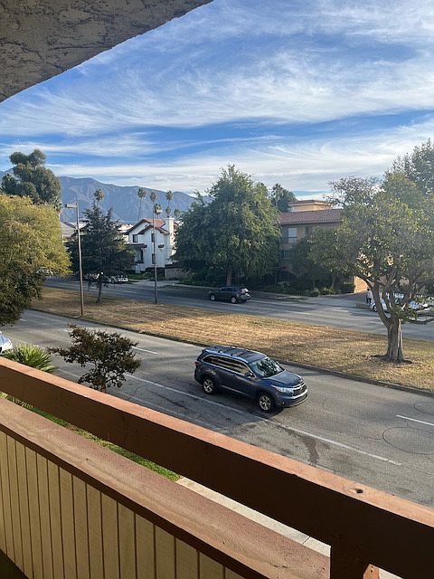 1st image of 125 S Sierra Madre Blvd