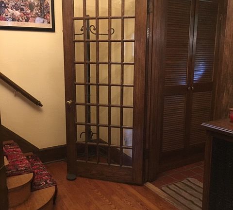 3rd image of 2305 E Newton Ave