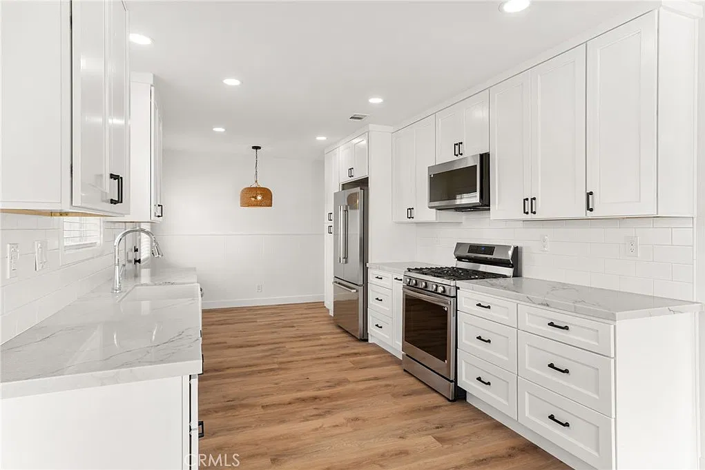 4 bed, 1450 sqft, $4,600 — Photo 3