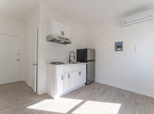 406 S Coronado St #207, Los Angeles, CA 90057
