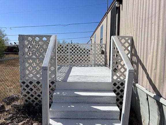 4th image of 2102 Hermosa Dr