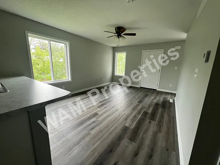 5132 NW Torgerson Dr — Photo 2