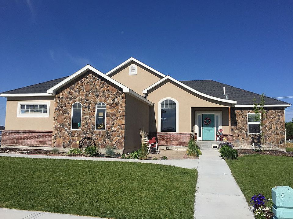 1st image of 139 Casa Dr