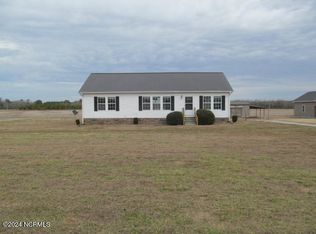 179 Ravenwood Rd, Pollocksville, NC 28573