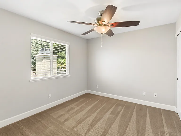 1746 Trinity Way — Photo 15