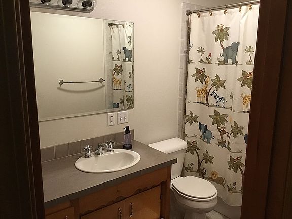 5th image of 1869 Mahan Ave