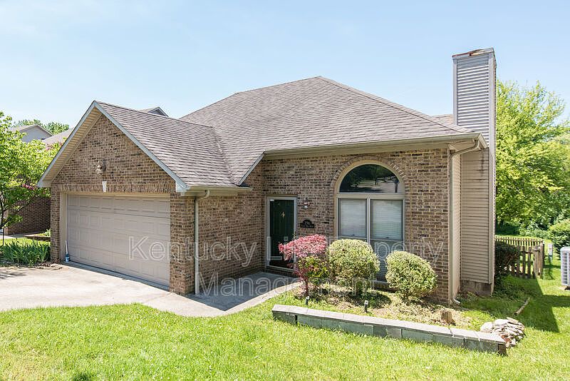 1st image of 296 Forest Hill Dr