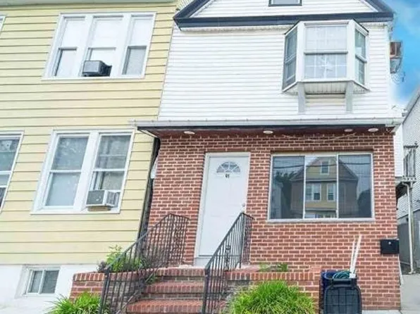 91 W 43rd St, Bayonne, NJ 07002