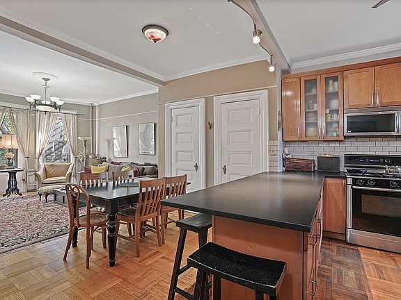 2nd image of 808 8th Ave APT 3