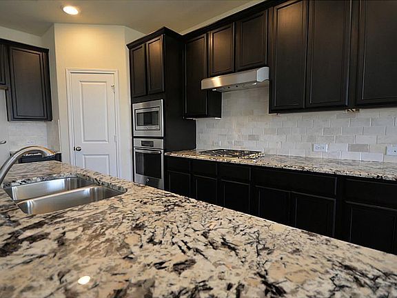 3rd image of 2277 Oakleaf Trail Ln