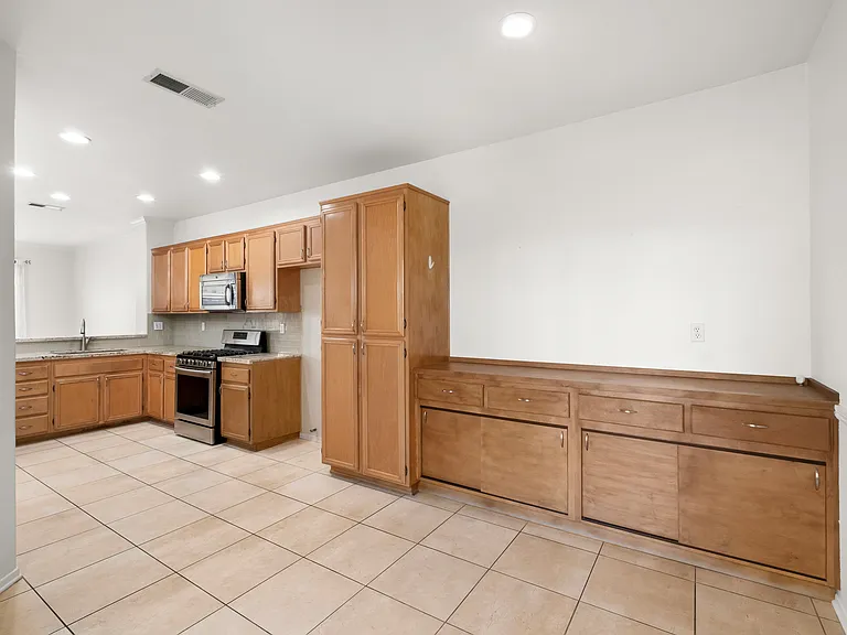 10960 Ivy Hill Dr #7 — Photo 4