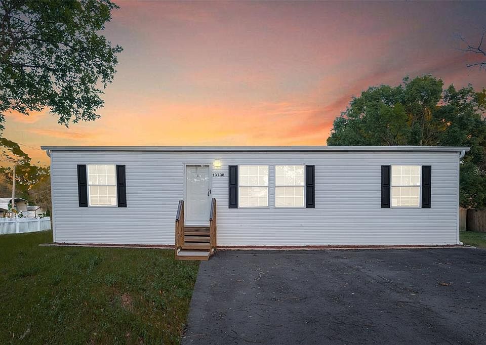 1st image of 13738 Parkwood St