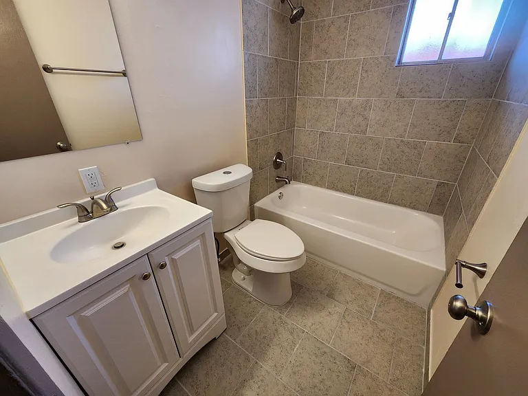 1401-1407 Aspen Dr — Photo 16