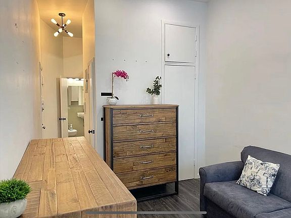 5th image of 512 E 82nd St APT 1B
