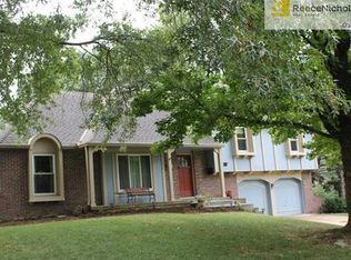 7917 W 98th Ter, Overland Park, KS 66212
