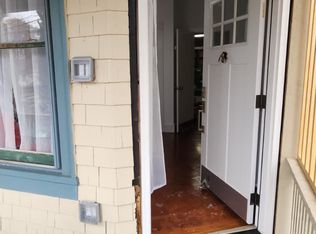 1637 Chapel St #1, New Haven, CT 06511