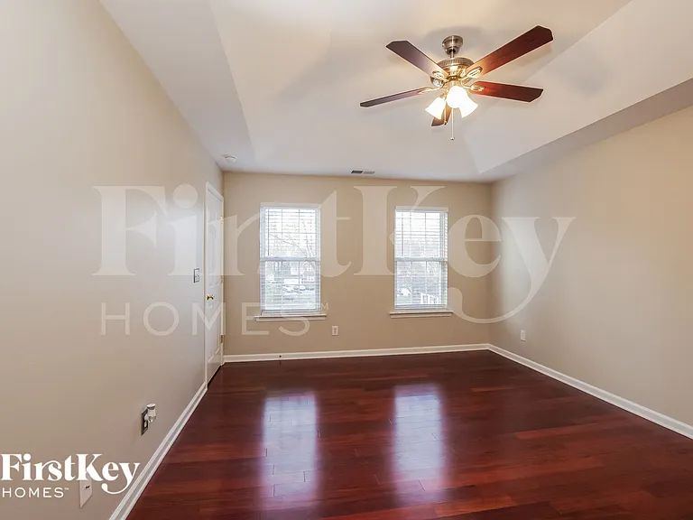 6214 Forest Pond Dr — Photo 9