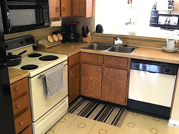 4th image of 619 Brentmeadow Cir