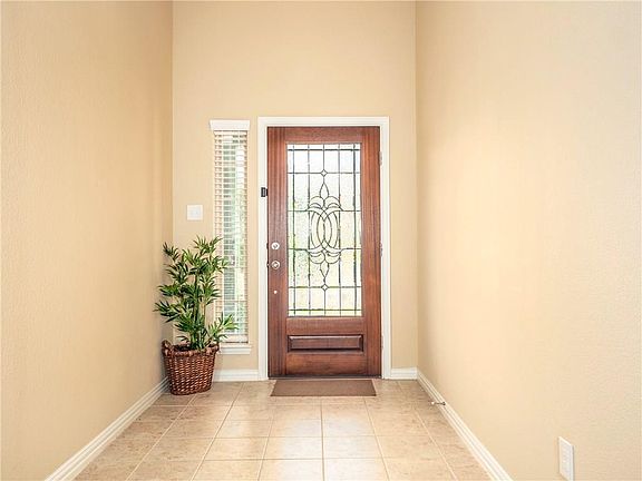 5th image of 16200 Stillhouse Hollow Ct