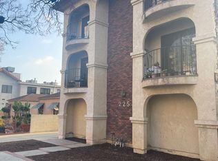 225 N Isabel St #5, Glendale, CA 91206