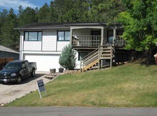3656 Serendipity Ln, Rapid City, SD 57702