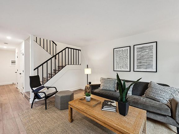 4th image of 40 Locust Avenue #5
