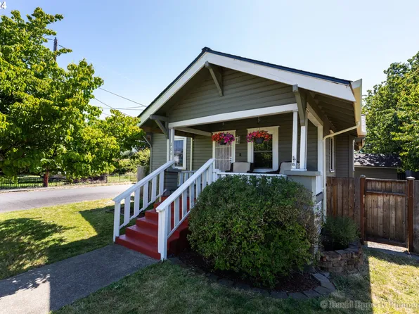 204 Milton Way, Saint Helens, OR 97051