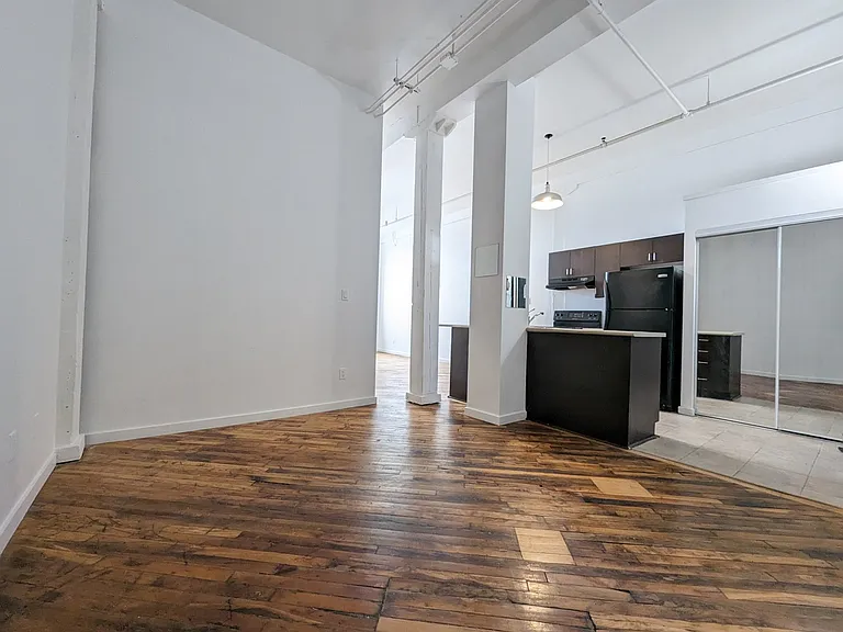 35 Water St S #211 — Photo 11