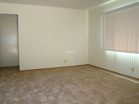 2nd image of 971 Whitethorne Dr APT G