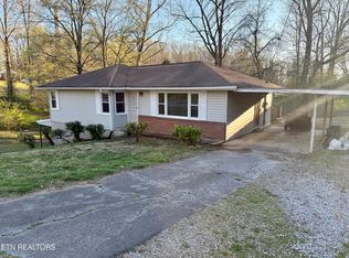 321 Walnut Valley Rd, Clinton, TN 37716