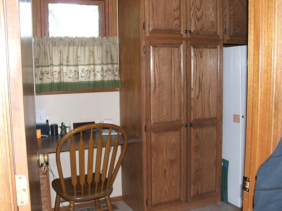 3rd image of 1303 Bristol Ave