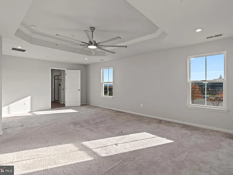 311 Sunrise Ct — Photo 43