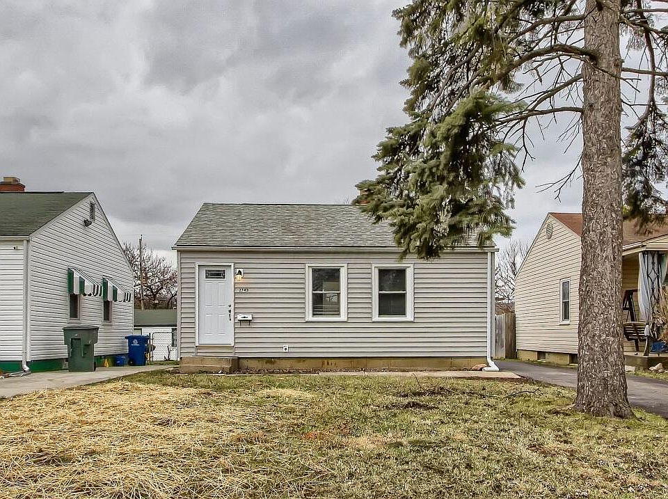 1st image of 2743 N Homecroft Dr