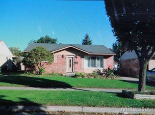 14230 Talbot St, Oak Park, MI 48237