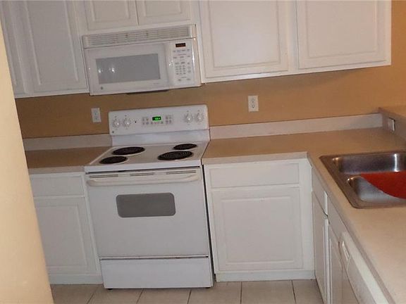 4th image of 9055 Iron Oak Ave
