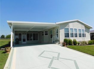 7736 Kay Marie Ave, Zephyrhills, FL 33541