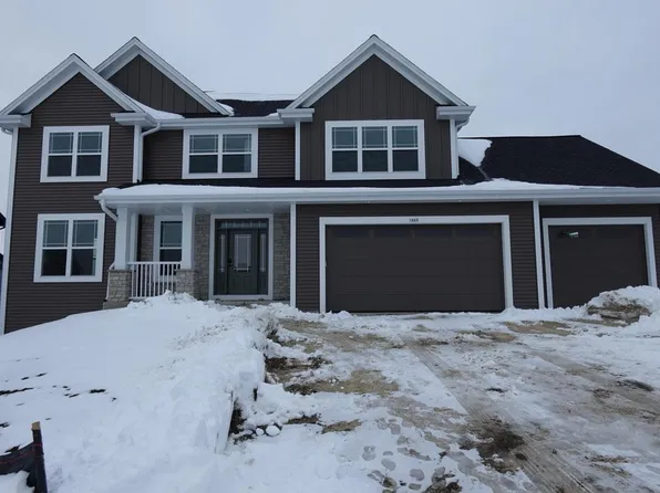 1860 Arbor Vista PLACE, West Bend, WI 53095