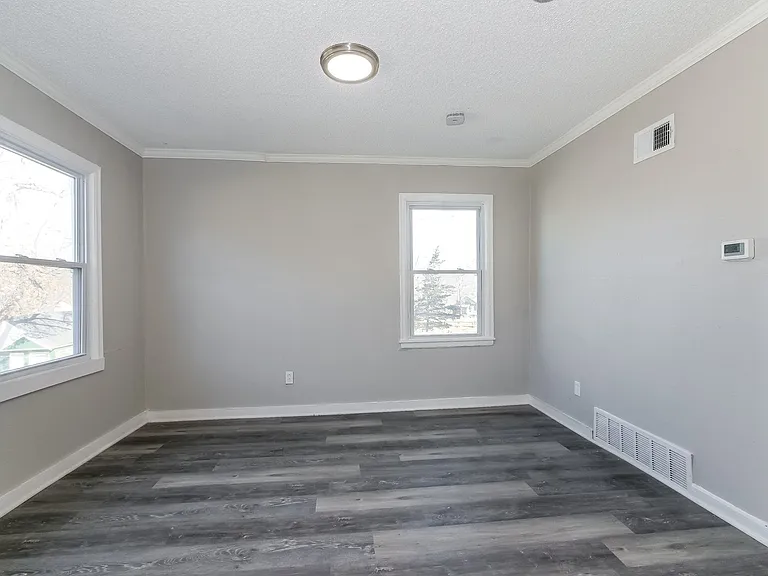 756661_026_bedroom_13593226.jpg
