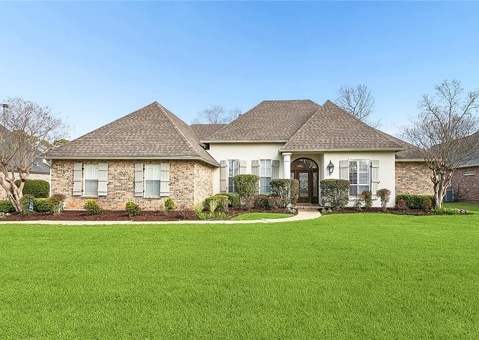 1st image of 537 Evergreen Dr