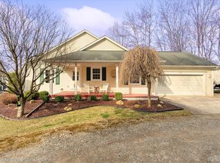 1570 Nelson Dr, Lapeer, MI